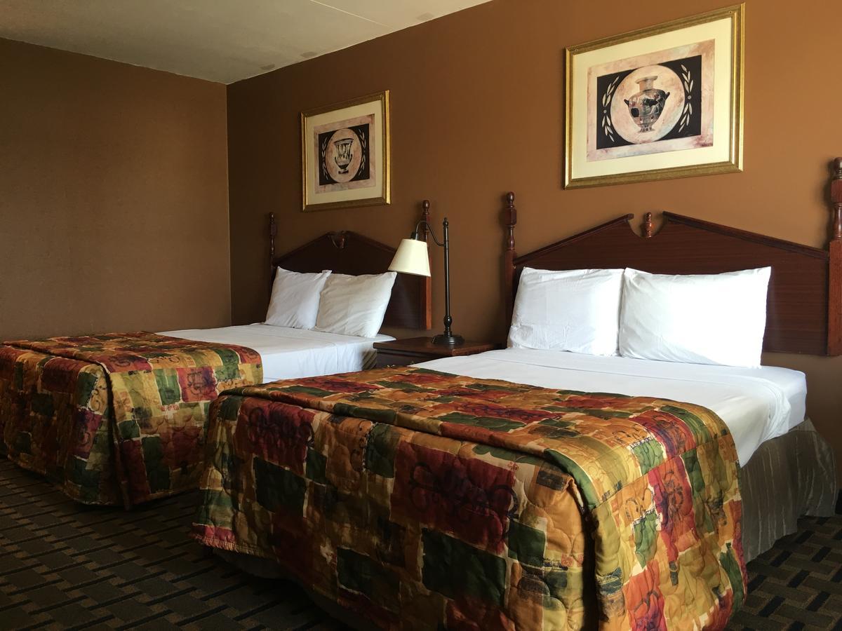 Gray Plaza Motel, Marion Il מראה חיצוני תמונה